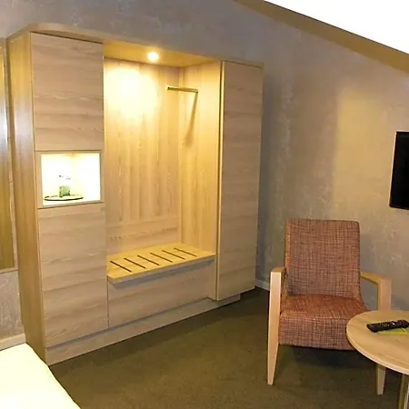 Hotel Frommanns 3*